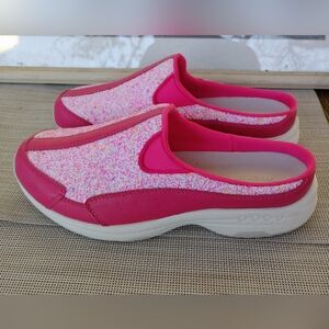 Easy Spirit "TravelTime" Fuchsia/Pink Sparkle/White Casual Mule Clogs. Size 8M